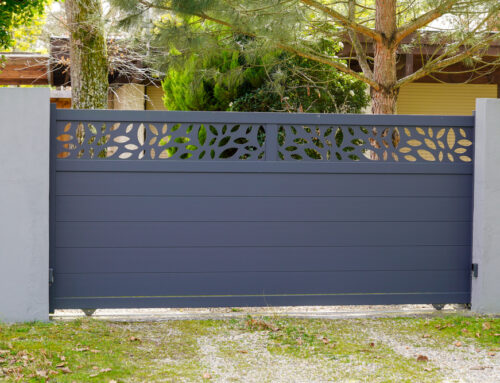 Security and Style: Choosing the Right Aluminum Gate for Your Property