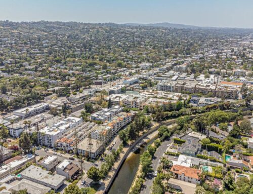 Aluminum Industrial Fencing in Studio City, CA