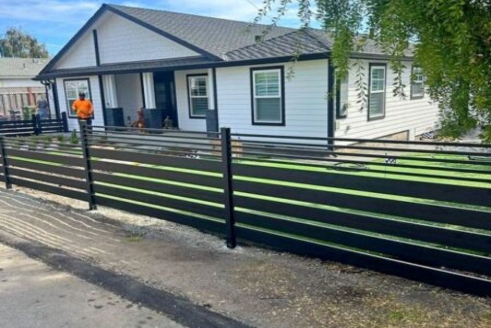 How to Choose the Right Aluminum Gate Style for Security and Curb Appeal